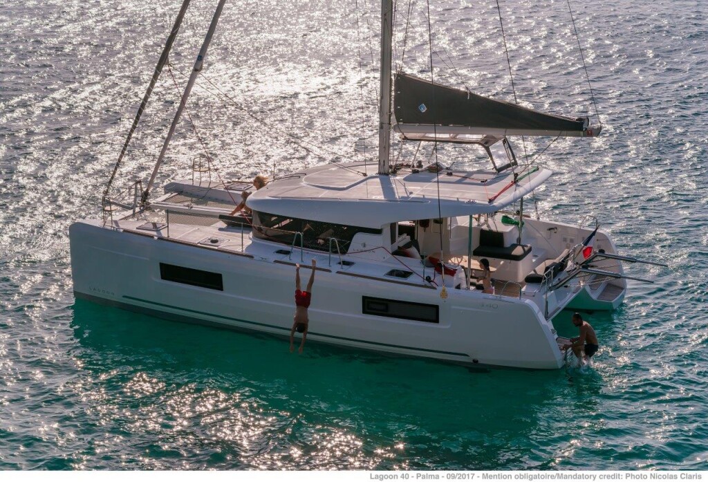 Lagoon 40, Wave elli
