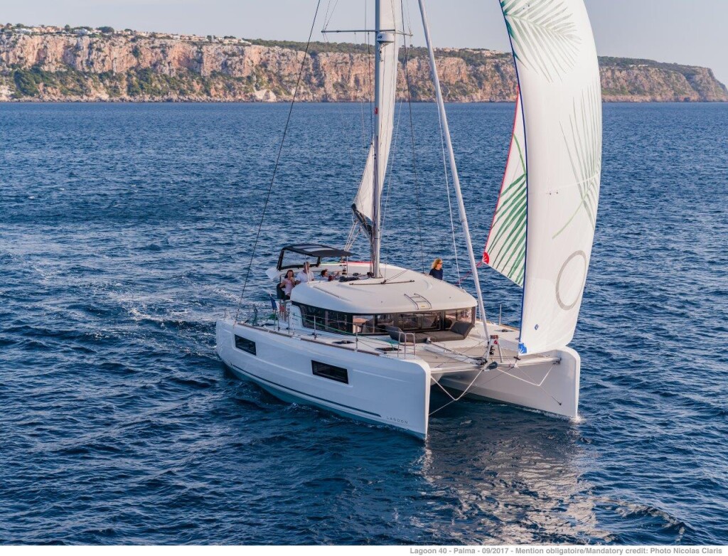 Lagoon 40, Wave elli