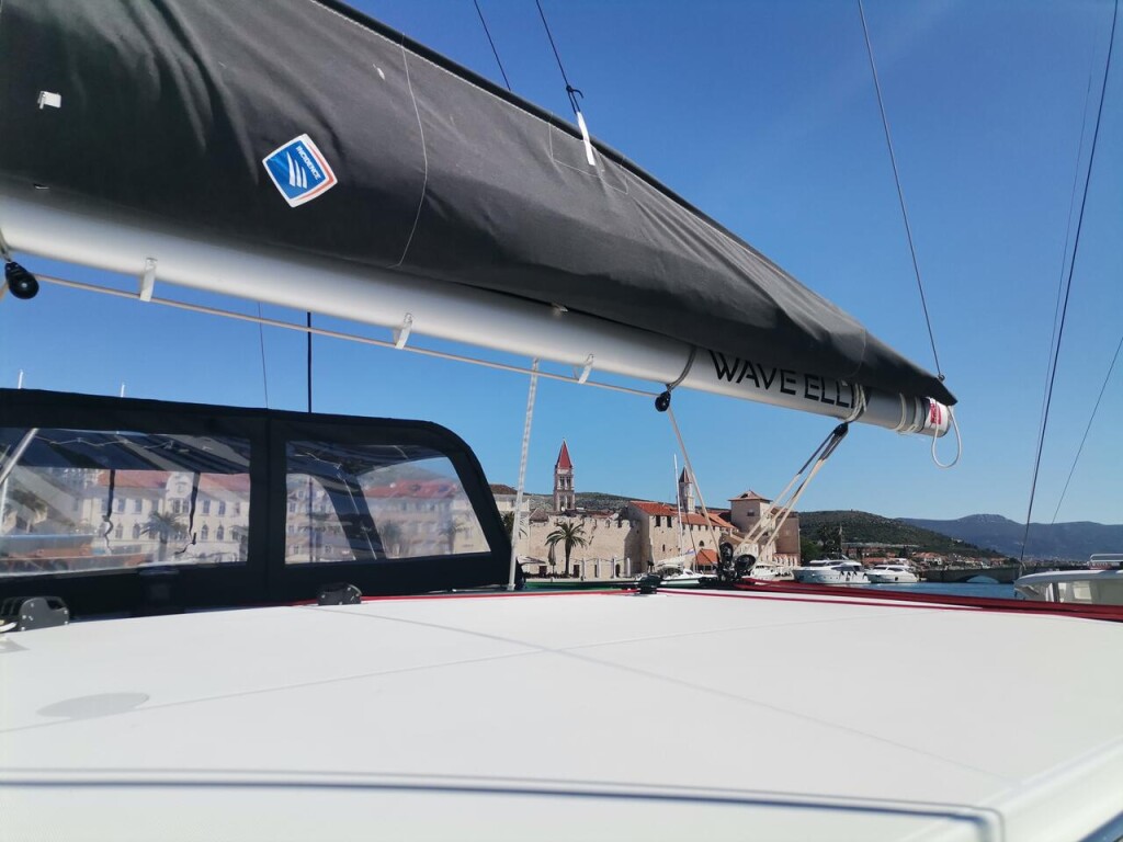 Lagoon 40, Wave elli