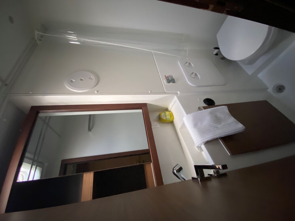 Lagoon 40, Wave elli