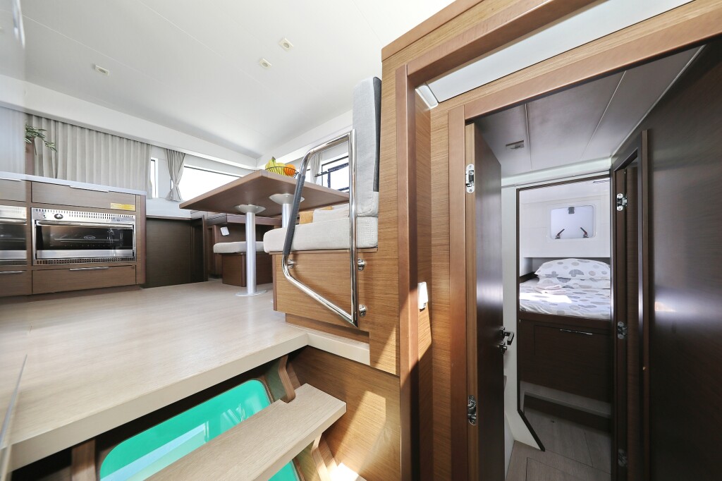 Lagoon 40, Tortilla Flat