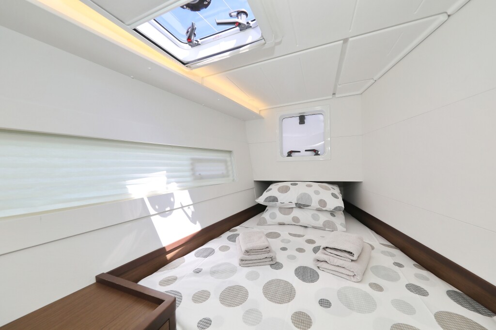 Lagoon 40, Tortilla Flat