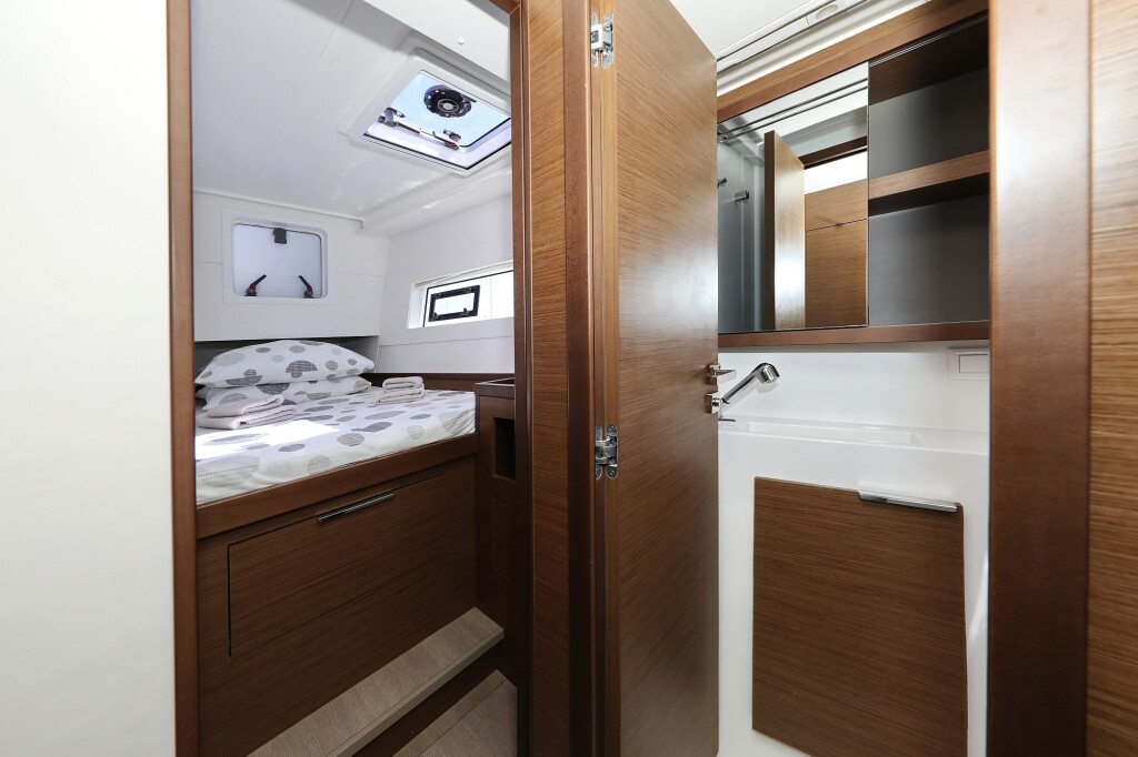 Lagoon 40, Tortilla Flat