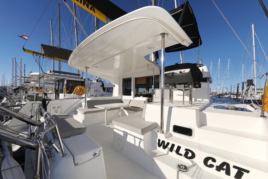 Lagoon 40, Wild Cat