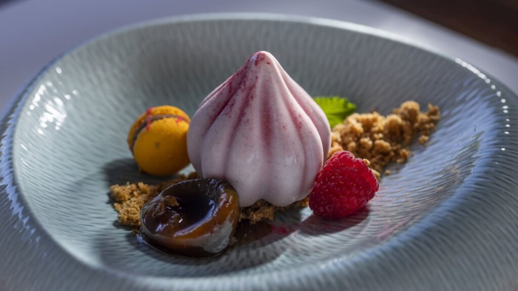 MY Custom Anthea, Anthea