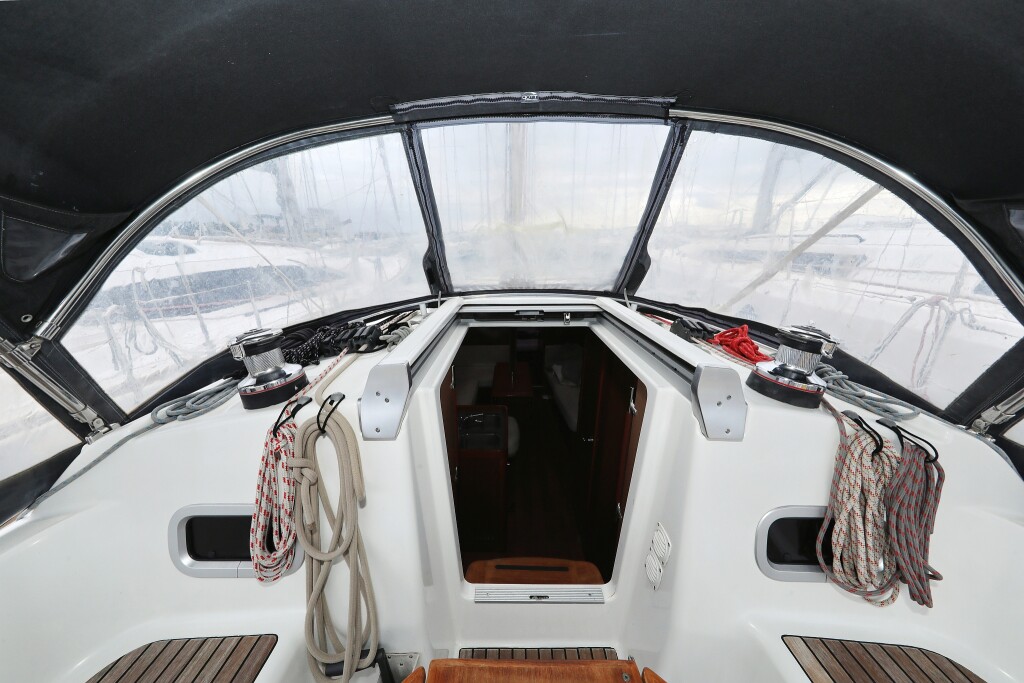 Oceanis 34, Caprice