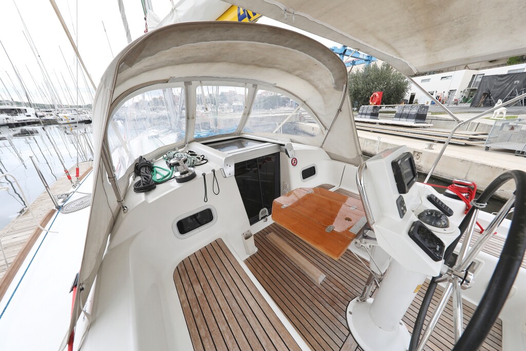 Oceanis 34, Star Elisabeth