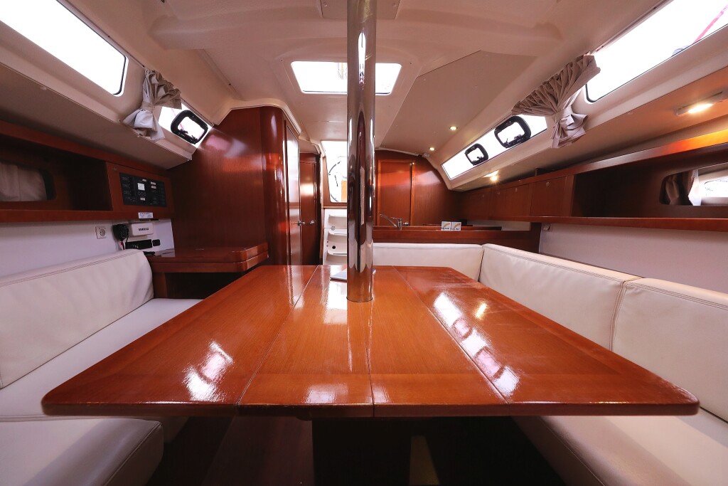 Oceanis 34, Star Elisabeth