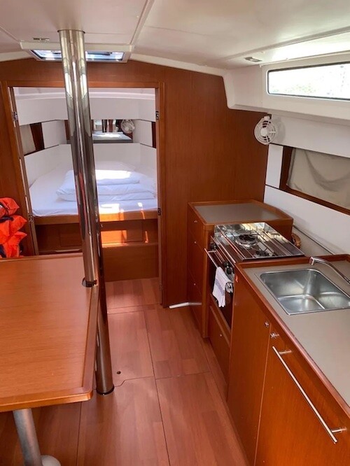 Oceanis 38.1, Bordeaux