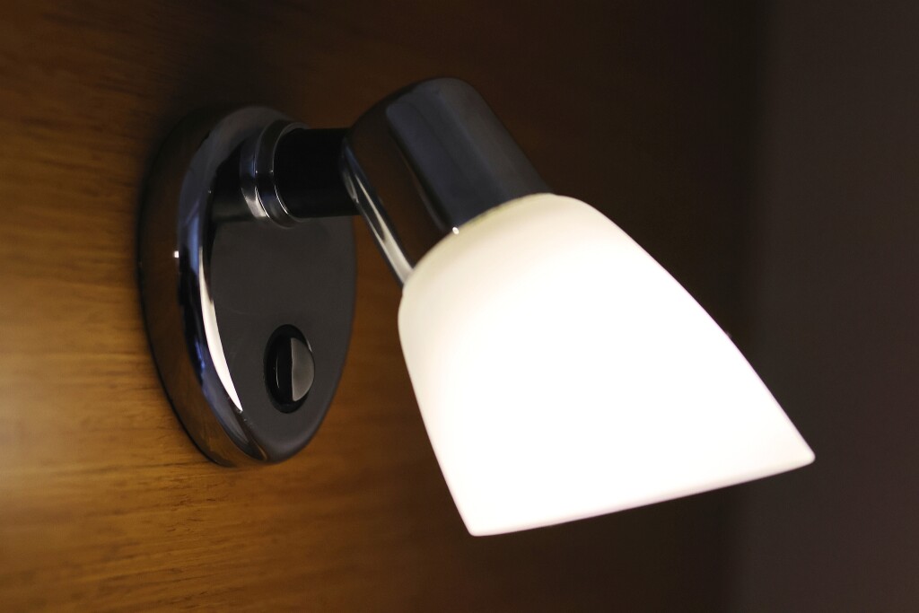 Sun Odyssey 33i, Cosma