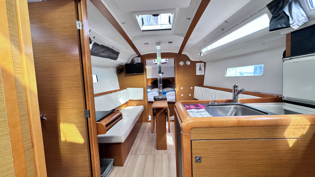 Sun Odyssey 349, Cherie Bibi