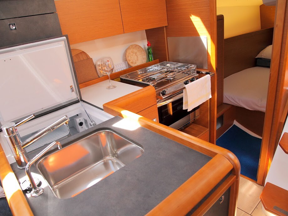 Sun Odyssey 349, Siberia