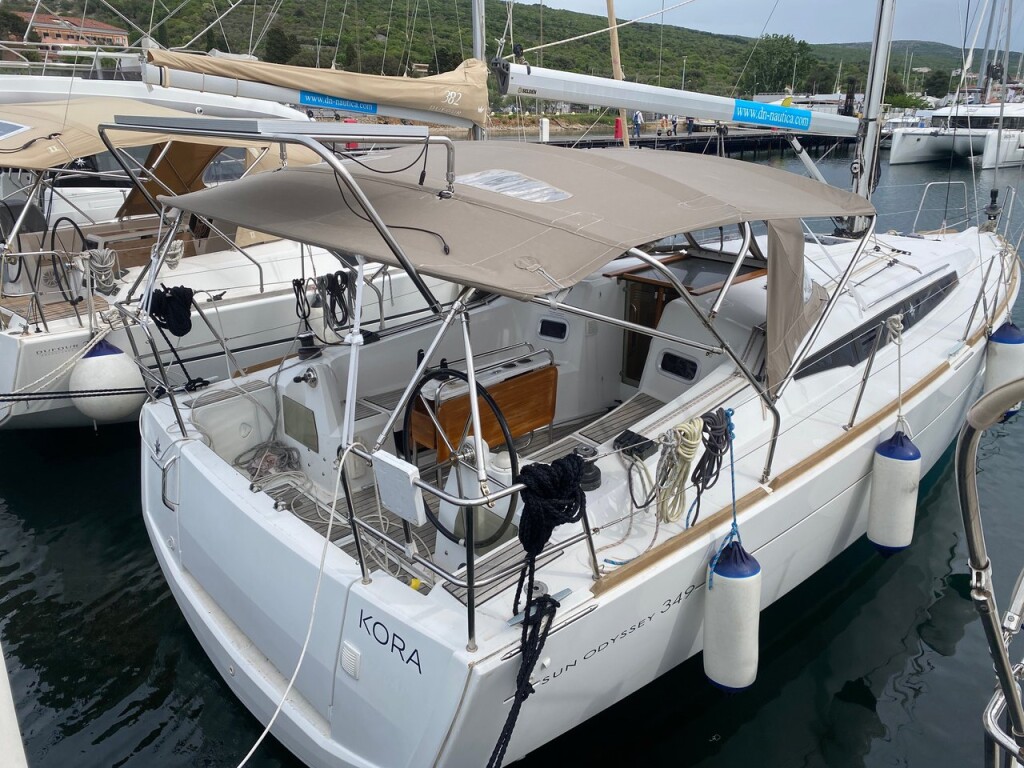 Sun Odyssey 349, Kora