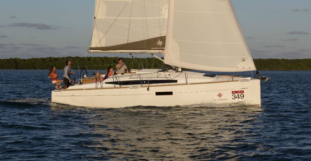 Sun Odyssey 349, Grape