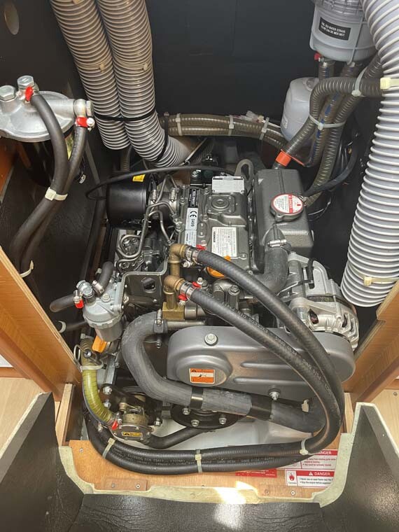 Sun Odyssey 349, Castor