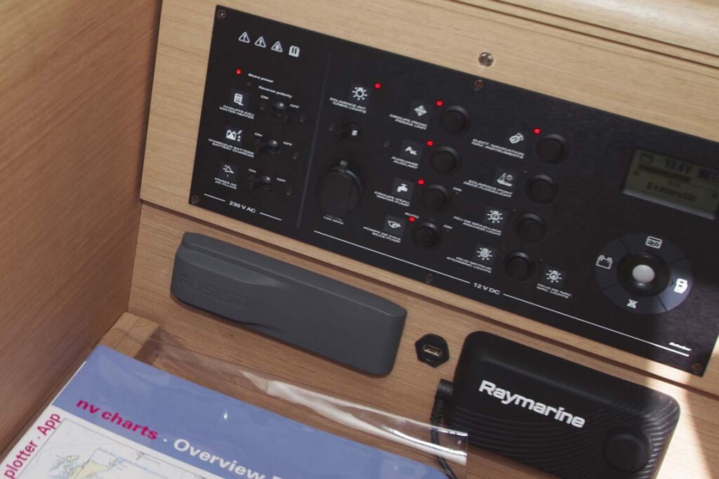 Sun Odyssey 389, Marie