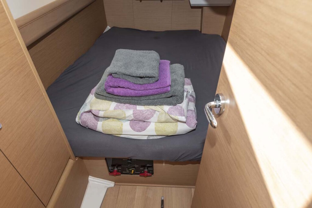 Sun Odyssey 389, Marie