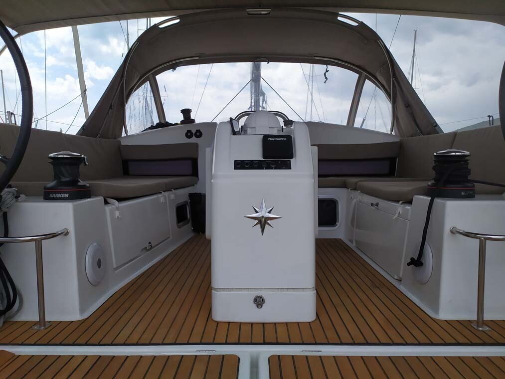 Sun Odyssey 440, Uccelli