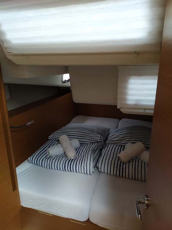 Sun Odyssey 440, Uccelli