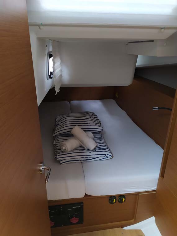 Sun Odyssey 440, Uccelli